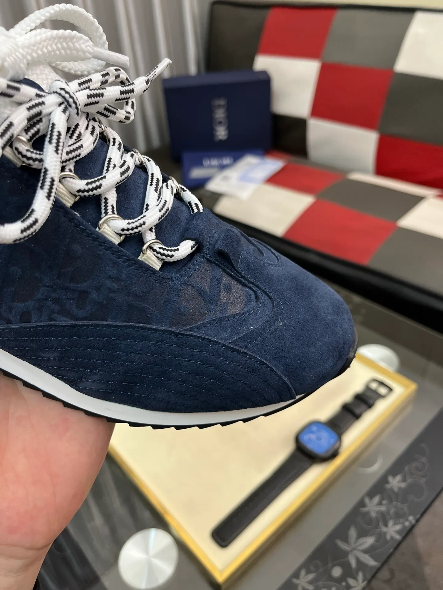 Men's shoes 💰500⌚️⌚️Dior original quality.~ Unique modern style sneakers. 🏃A must-have casual shoe for trendy men😍😍 Original brand imported from Italy, imported original leather, sheep lining (refuses to discolor and grind feet) Sole: Original sole provided by the original factory, French lazy style design ⚠️Fit to the feet, original quality, super comfortable original sole. Just like shooting the real thing 🎬The real thing is better Code number: 38-446️⃣Colors available